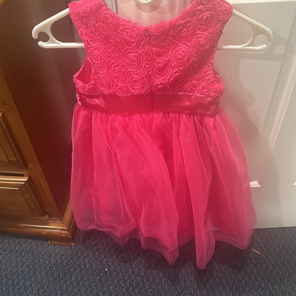 Hello Kitty Dress - Picture 2 of 3